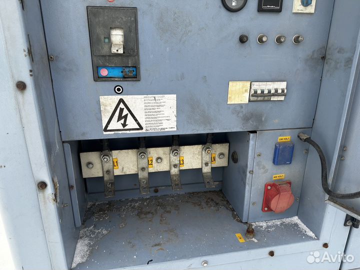 Дизельный генератор Geko 250000, 200 кВт