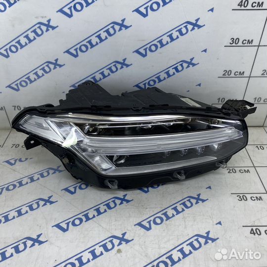 Фара правая LED Volvo XC90 2016-2020