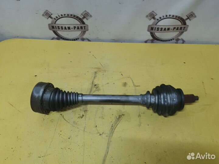 Volkswagen polo привод левый