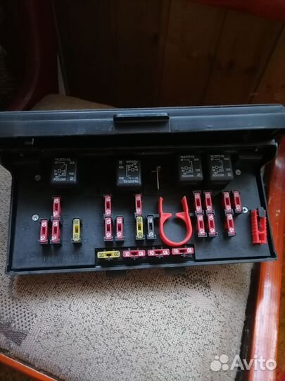 Блок реле и предохранителей 2105 нового образца
