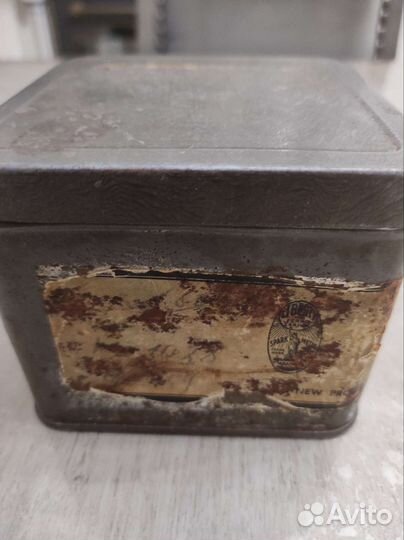 Антикварная коробка из под сигарет