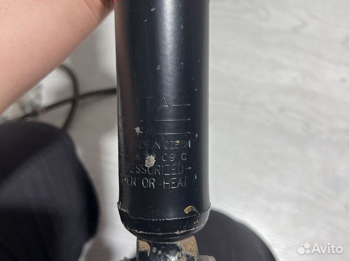 Toyota Rav4 xa50 амортизатор задний