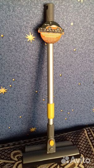 Продам н/щетку для мойки с губкой и водосгоном