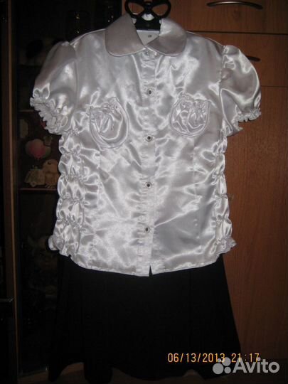 Белая блузка