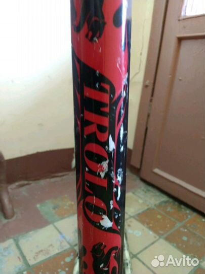 Самокат, спорт инвентарь, отдых, дети. trolo