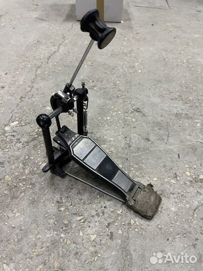 Педаль дял бас барабана