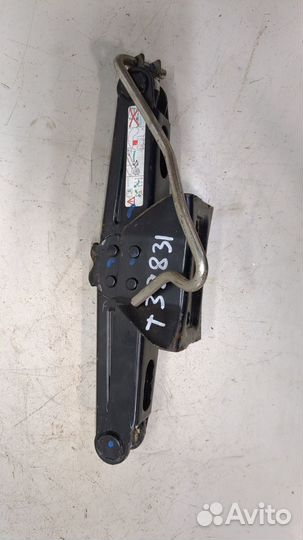 Домкрат Peugeot 3008, 2010