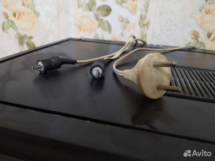 Система акустическая 10ас-318 и магнитофон 