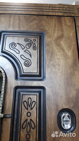 Дверь входная для дома