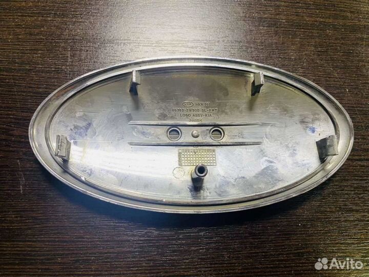 Эмблема KIA sorento 15- передняя