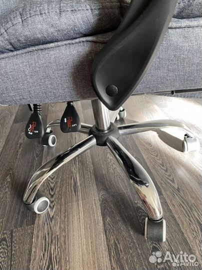 Кресло для игр. Игровое кресло с массажем