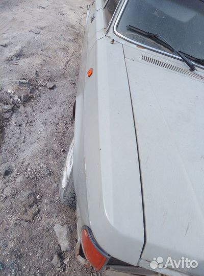 Передние крылья газ 3102