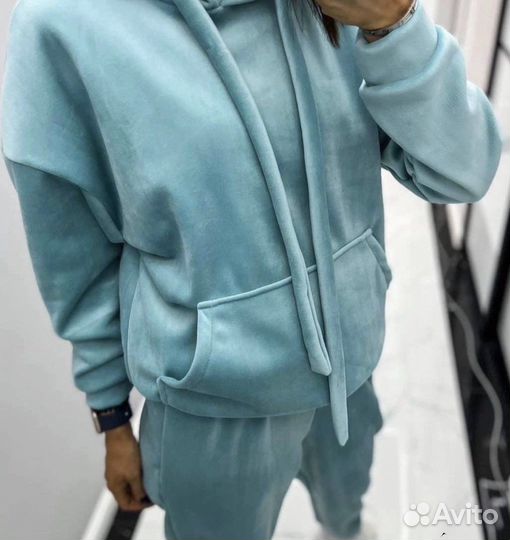 Спортивный костюм