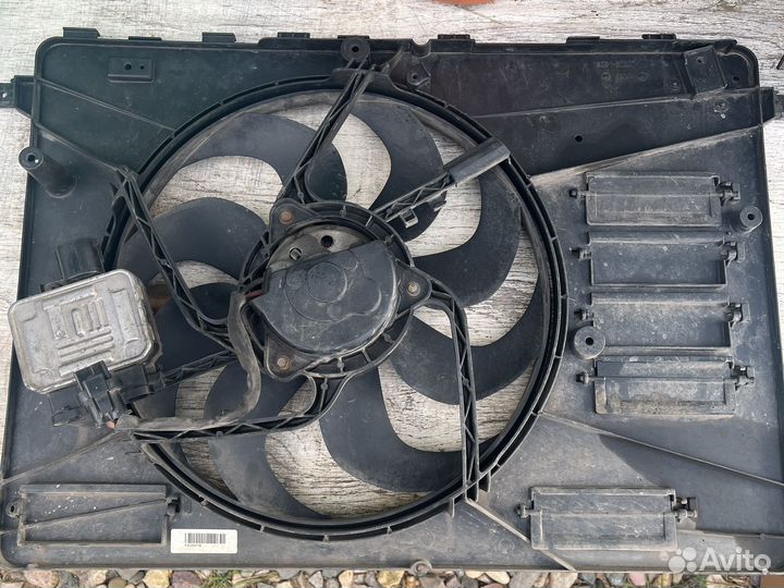 Вентилятор радиатора Volvo Ford