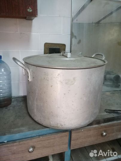 Большие советские алюминиевые кастрюли (20 и 50л)