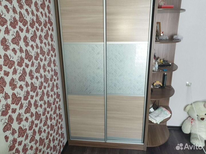 Шкаф