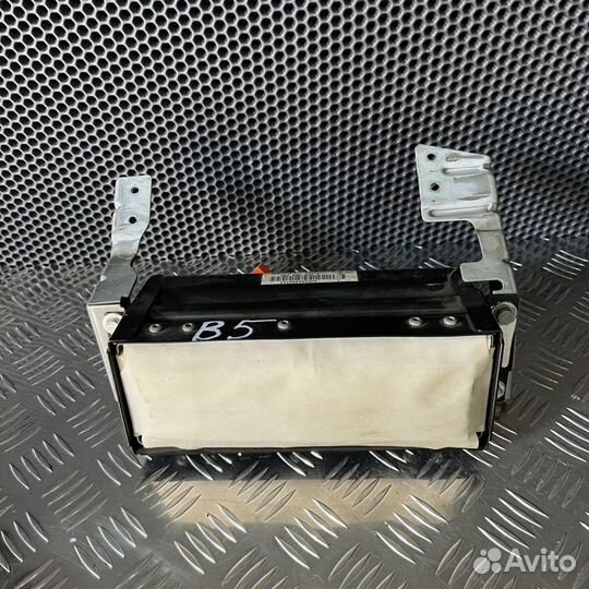 Подушка безопасности пассажирская (в торпедо) Volk