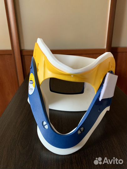 Фиксирующий шейный воротник Stifneck Select