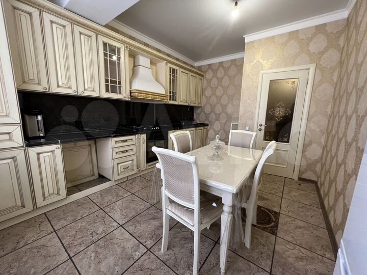 3-к. квартира, 74 м², 7/8 эт.