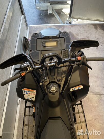 BRP summit X Expert 165 850 E-TEC Turbo R dshot