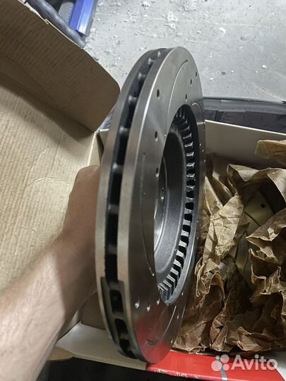 Тормозные диски ваз LADA sport r15 перфорация