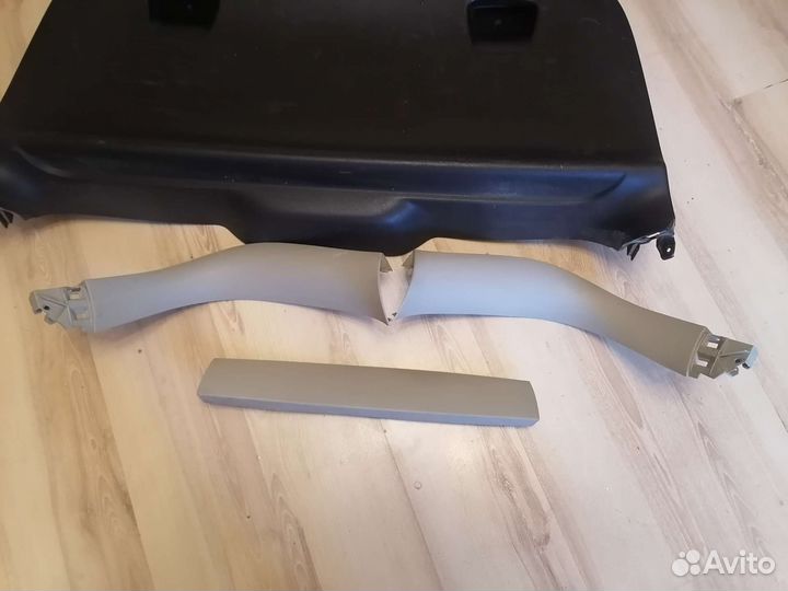 Обшивка двери багажника Renault grand scenic 3
