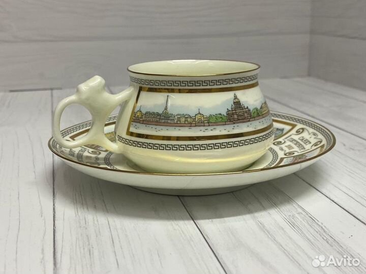 Чашка с блюдцем коыейная фарфор