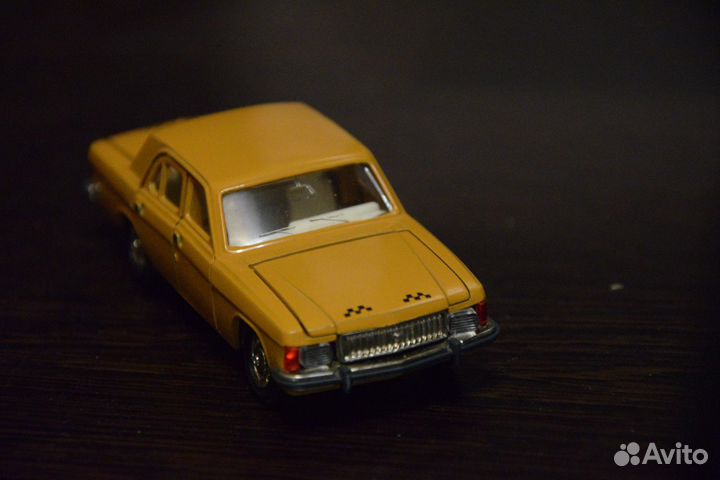 Газ 3102 охра, такси