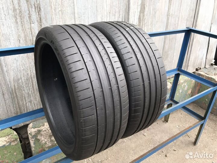 Pirelli P Zero PZ4 235/35 R20