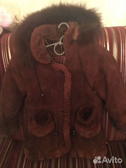 Дубленка для девочки б/у натуральная