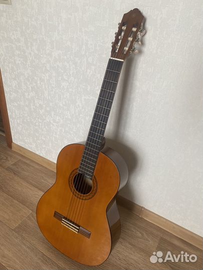 Классическая гитара yamaha c40