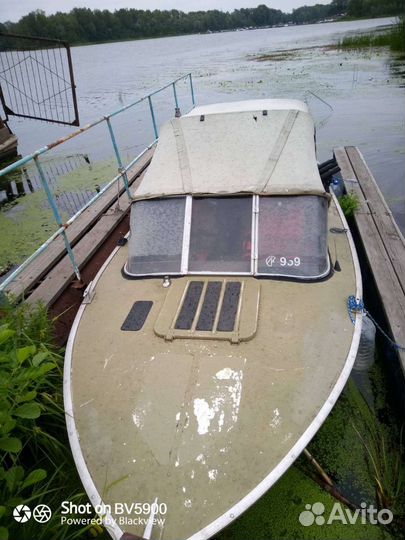 Моторная лодка Прогресс 4