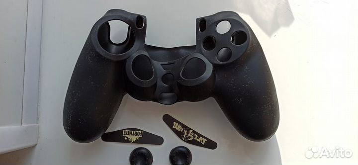 Чехлы для джойстика PS4