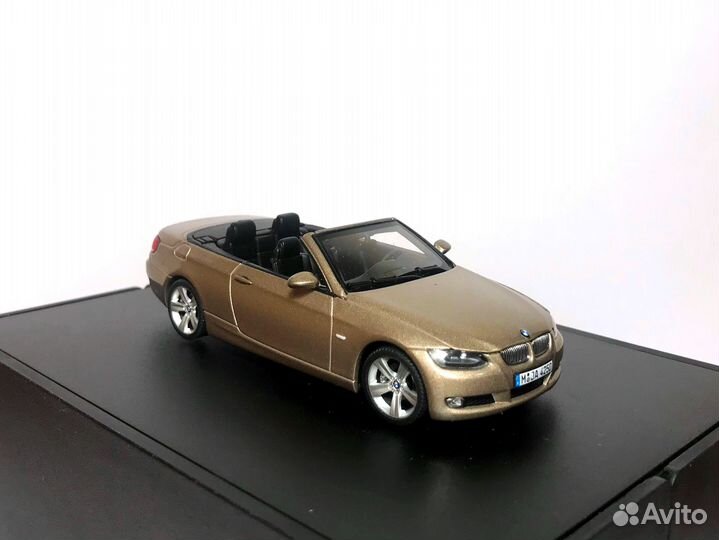 Модель Autoart 1/43 BMW 3er Cabriolet (E93)