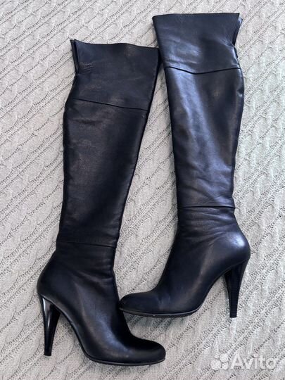 Сапоги высокие кожаные черные на каблуке