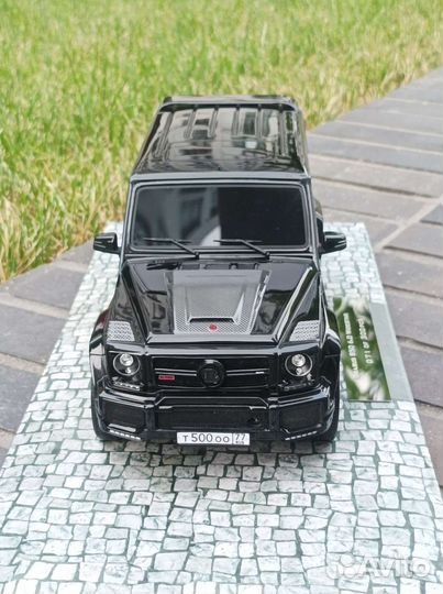 Mercedes-Benz Brabus G700 эксклюзивная модель 1:18