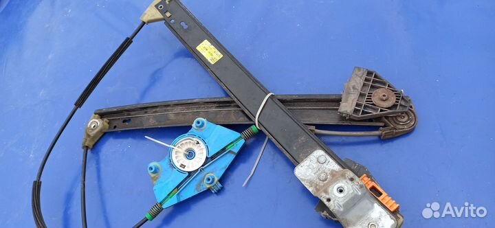 Стеклоподъёмник передний правый Audi a4b6b7