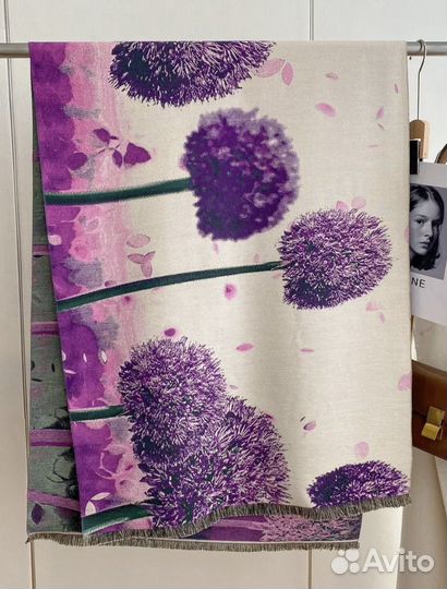 Платок на весну новый