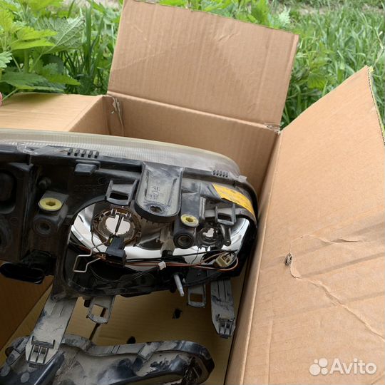 Продаются фары правая и левая для Ford C-Max б/у