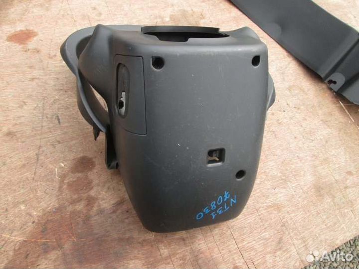 Кожух рулевой колонки Nissan Xtrail NT31 MR20DE