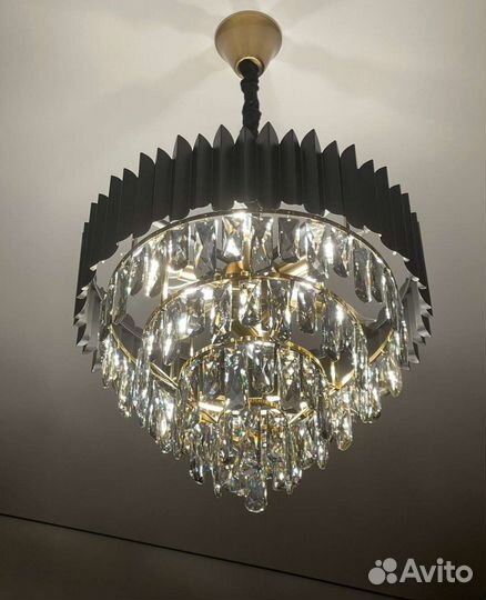Люстра подвесная хрустальная. Люстра черная