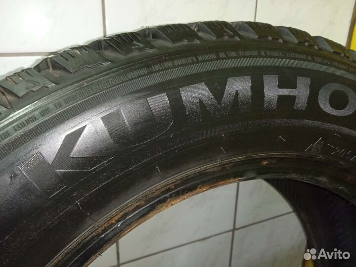 Kumho I'Zen KW22 205/60 R16 92T