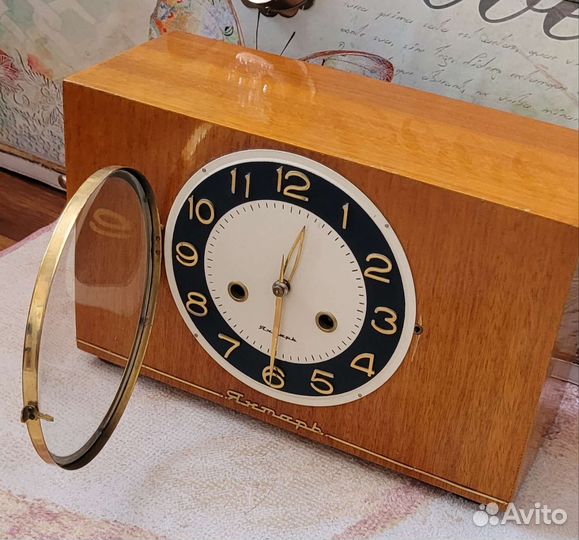 Настольные часы с боем 