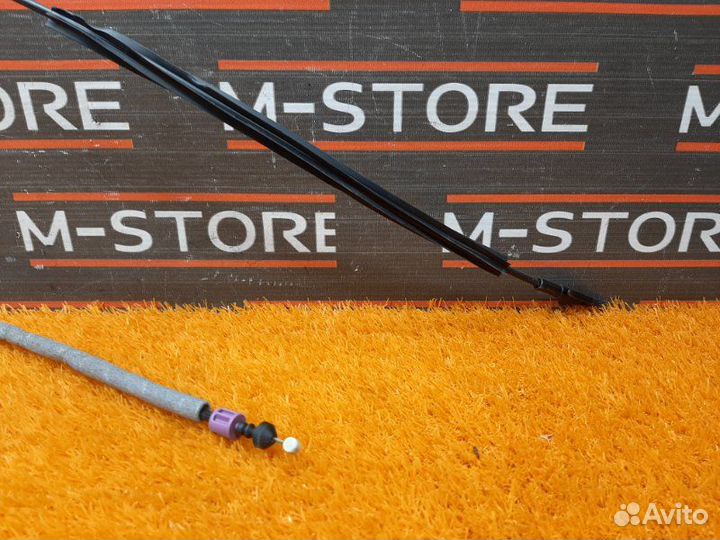 Замок двери задний правый Mercedes-Benz E-Class