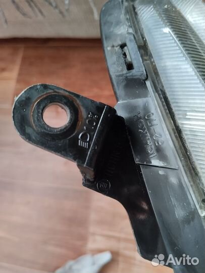 Фары Vitz SCP 90