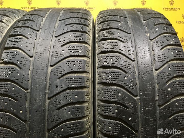 Bridgestone Ice Cruiser 7000 215/60 R17 96H