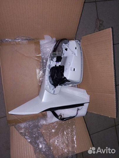 Зеркало правое Honda Accord 9