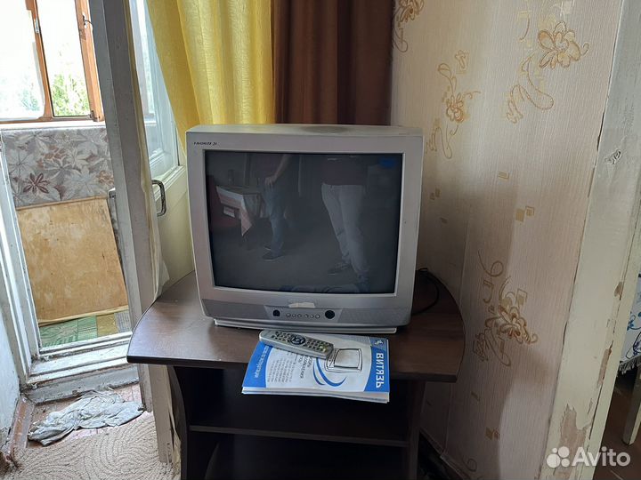 Телевизор витязь favorite 21 бу