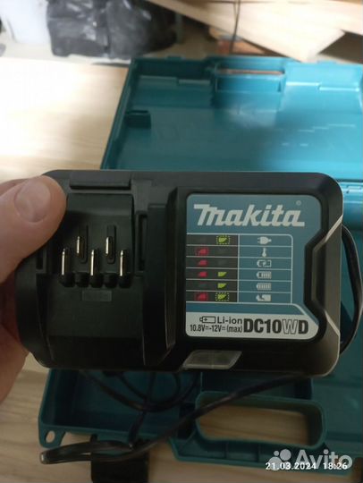 Аккумуляторная дрель шуруповерт makita