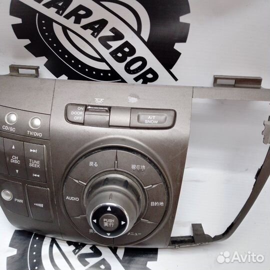 Блок управления магнитолой Honda Elysion RR3 J30A